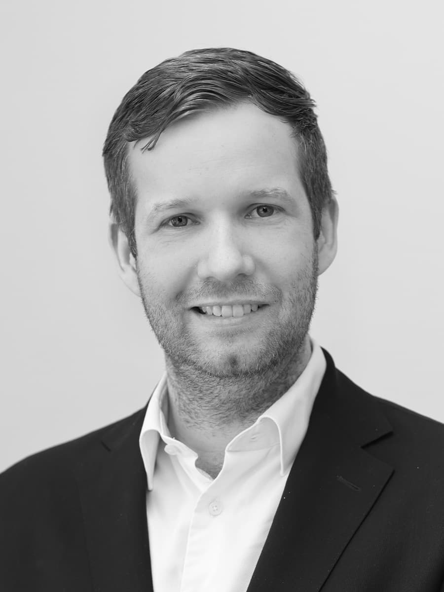mr. V. Veenbrink